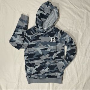 Under Armour Camo Hoodie - Boys Medium